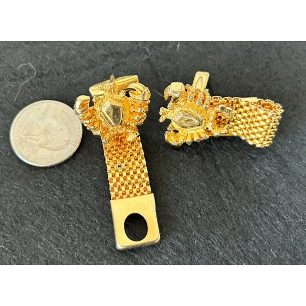 70s Mens Mesh Wrap Cufflinks Ornate Retro Crab Design Gold Tone Metal VGUC